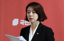 Güney Kore'de iktidardaki Halkın Gücü Partisi Milletvekili Bae Hyunjin, başkent Seul'de saldırıya uğradı