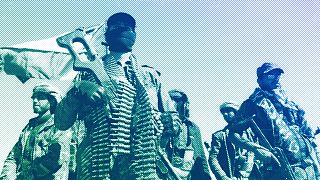 Des combattants houthis et des membres de tribus organisent un rassemblement contre les frappes américaines et britanniques sur les sites militaires gérés par les Houthis près de Sanaa, janvier 2024.