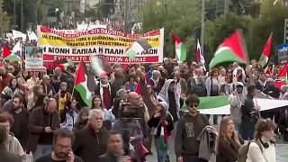 مسيرة في أثينا مؤيدة للفلسطينيين تدعو لوقف إطلاق النار في غزة. أثينا - 2024/01/27