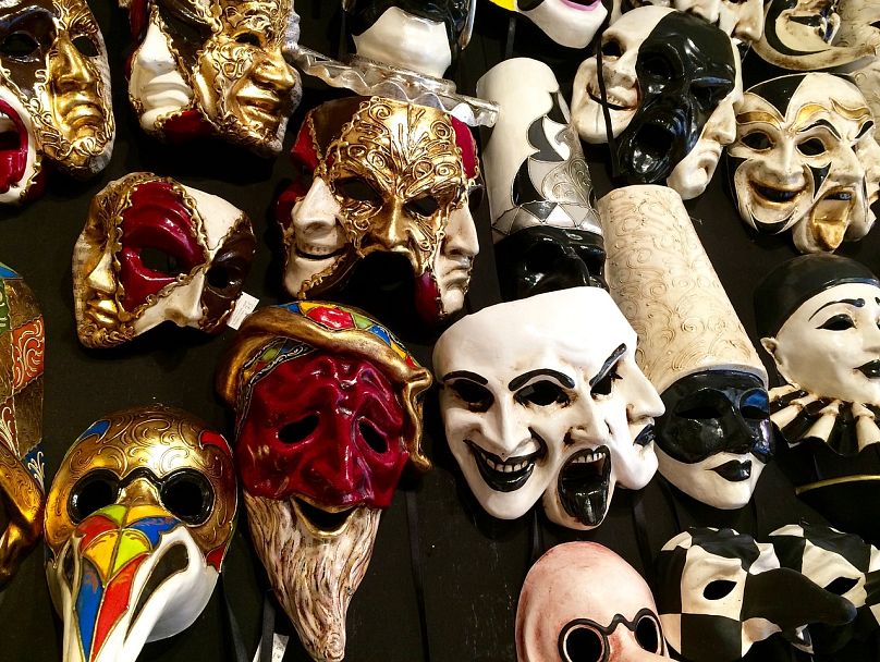 Típicas máscaras venecianas.