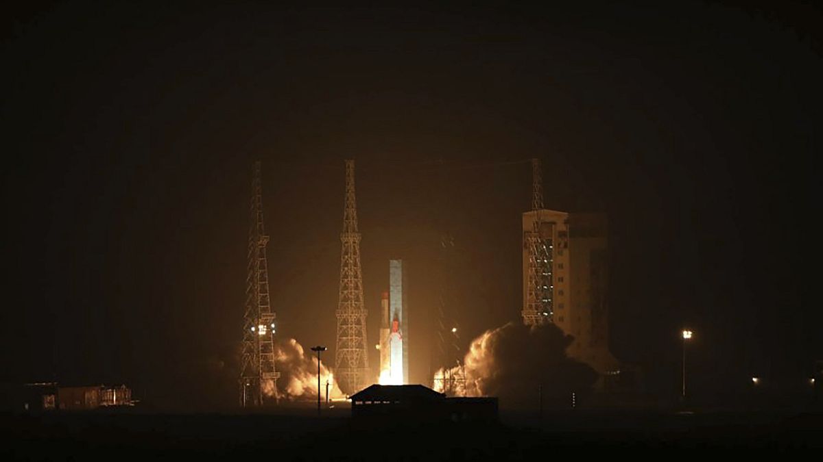Start einer Trägerrakete vom Weltraumbahnhof Imam Khomeini in der Provinz Semnan, 28. Januar 2024,.