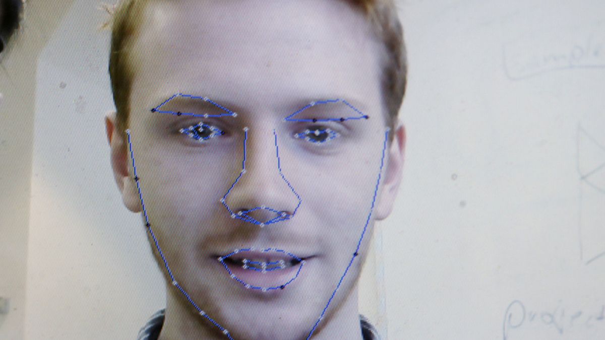 La tecnologia del riconoscimento facciale sarà possibile solo in determinati casi specifici nell'Ue