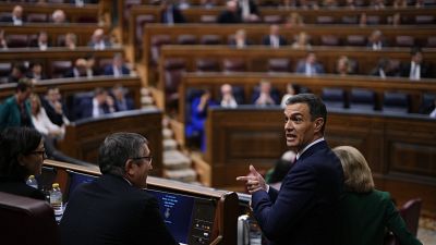 Pedro Sánchez spanyol miniszterelnök a madridi parlamentben