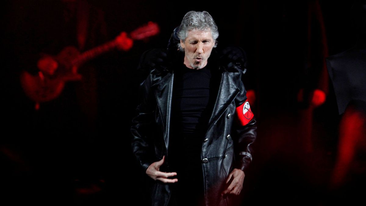 Роджър Уотърс от Pink Floyd отпадна от музикалния издател BMG заради коментари в Израел