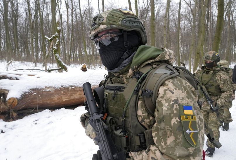 Ukrainische Soldaten geben ihren Kampfgeist nicht auf.
