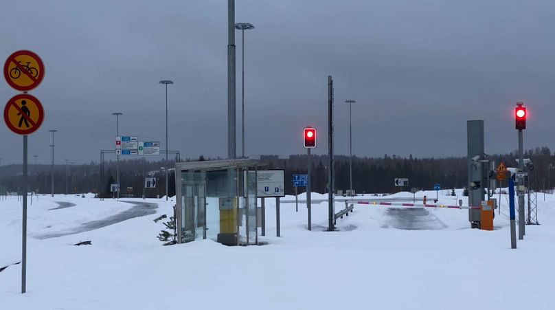 Land border crossings between Finland and Russia are shut