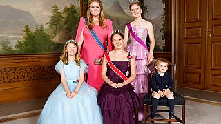 Négy jövendőbeli királynő - belga, holland, norvég és svéd - valamint egy jövendőbeli nagyherceg pózolt Ingrid norvég hercegnő 18. születésnapján 2022 júniusában