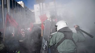 Yunanistan'da polisle öğrenciler arasında arbede yaşandı