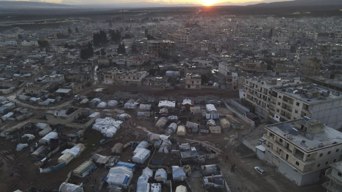 آثار الزلزال في شمال سوريا
