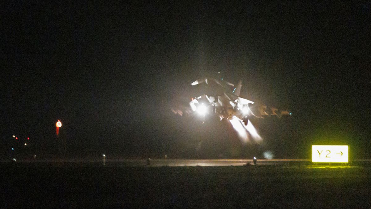 Kıbrıs Rum kesiminden kalkan uçaklar Yemen'i vurdu