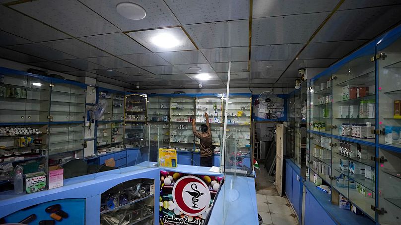 Gyógyszertár Deir al-Balah kisvárosban, Gáza középső részén