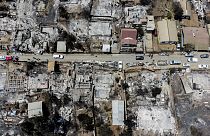 Un quartiere bruciato a Vina del Mar, in Cile, domenica 4 febbraio 2024