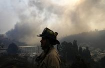 In Chile haben schwere Brände mindestens 112 Todesopfer gefordert. Besonders stark betroffen ist die Region um die Stadt Viña del Mar. 