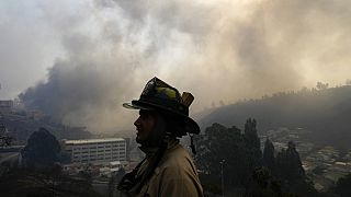In Chile haben schwere Brände mindestens 112 Todesopfer gefordert. Besonders stark betroffen ist die Region um die Stadt Viña del Mar. 