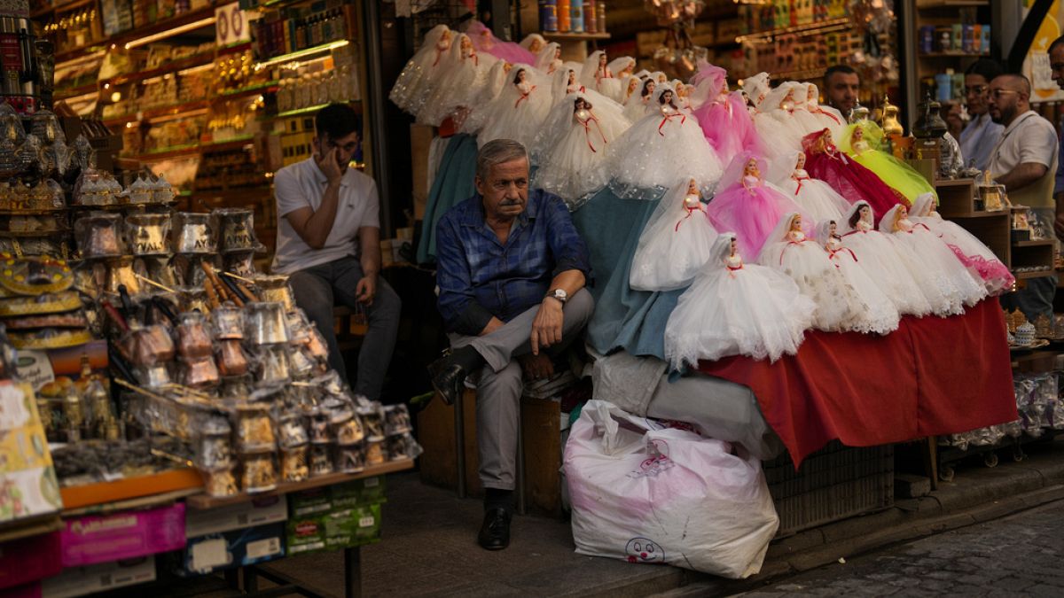 Turkey inflation for January climbs as housing and utility prices rise thumbnail