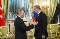 الرئيس الروسي بوتين ونظيره التركي أردوغان