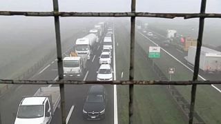 Nevoeiro provoca acidente e faz três mortos no Norte de Itália