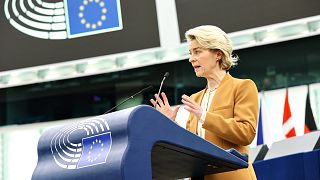 Diese Ankündigung machte Ursula von der Leyen am Dienstagmorgen vor den Mitgliedern des Europäischen Parlaments.