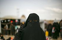 El Hol Kampı'nda bir kadın (arşiv)