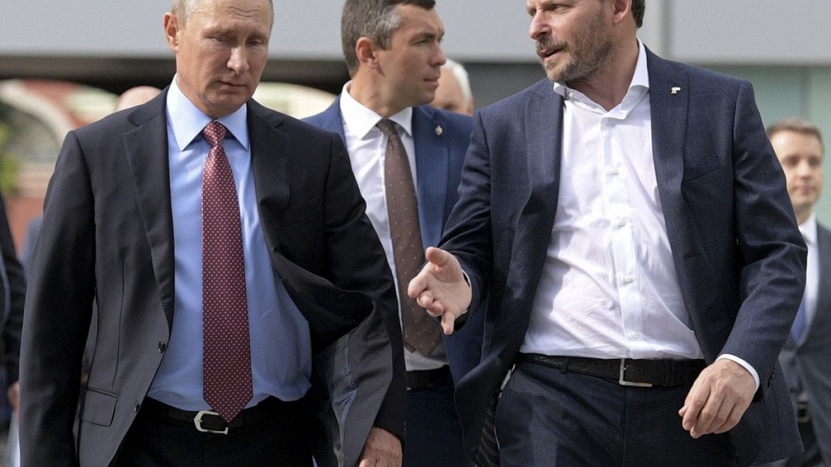 Vlagyimir Putyint Arkagyij Volozs 2017-ben vezette körbe a cég moszkvai bázisán