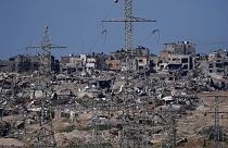 آوار ساختمان های تخریب شده در عملیات زمینی ارتش اسرائیل در نوار غزه از جنوب اسرائیل