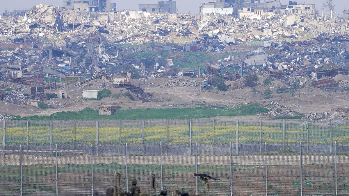Des soldats israéliens près de la frontière avec la bande de Gaza, dans le sud d'Israël, mardi 6 février 2024.