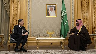 وزير الخارجية الأمريكي أنتوني بلينكن مع ولي العهد السعودي الأمير محمد بن سلمان في الرياض، المملكة العربية السعودية، 5 فبراير، 2024.