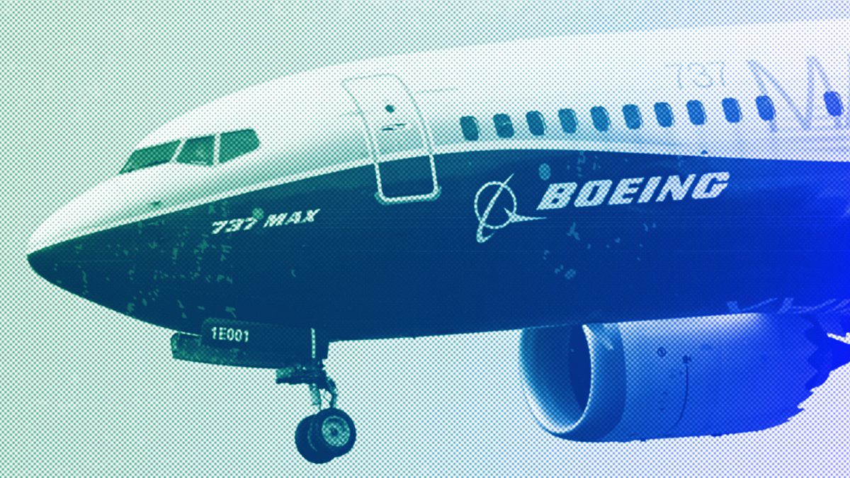 Αεροσκάφος Boeing 737 Max ετοιμάζεται να προσγειωθεί στο Boeing Field μετά από δοκιμαστική πτήση στο Σιάτλ, Σεπτέμβριος 2020