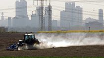 La Commissione europea ha annunciato il ritiro del regolamento sull'uso dei pesticidi