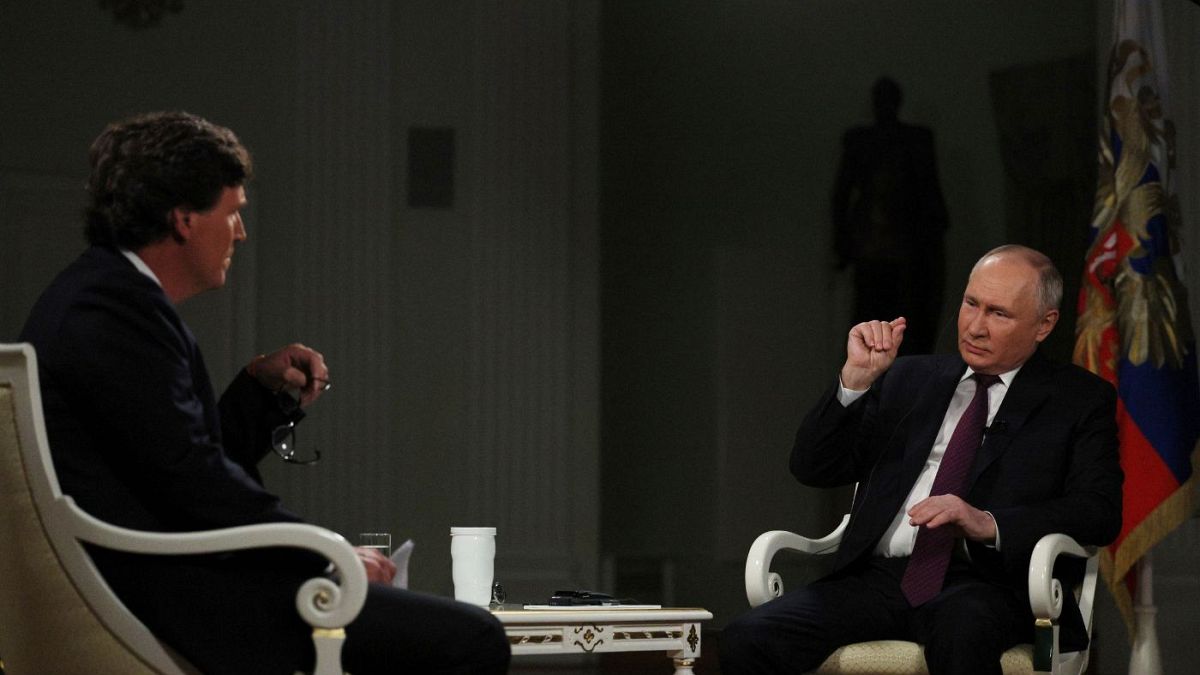 گفتگوی تاکر کارلسون، مجری سابق فاکس‌نیوز با ولادیمیر پوتین، رئیس جمهوری روسیه