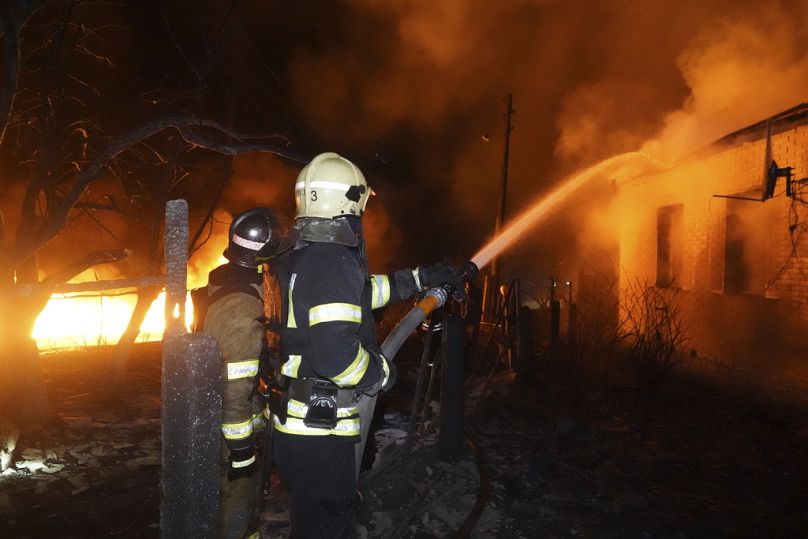 Ουκρανία: Πυρκαγιά ύστερα από ρωσικούς βομβαρδισμούς στο Χάρκοβο