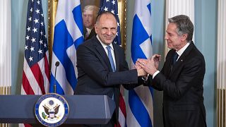 Grecia firma los Acuerdos Artemisa