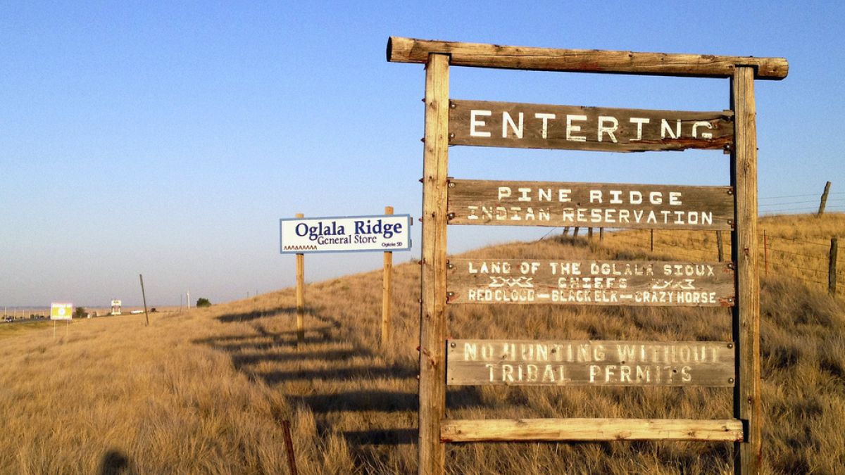 Ein Schild am Eingang zum Pine Ridge Indianerreservat in South Dakota, der Heimat des Stammes der Oglala Sioux, 9. September 2012.