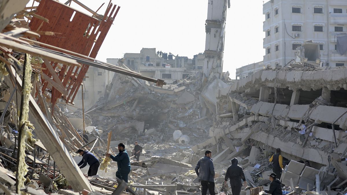 دمار هائل خلفه القصف الإسرائيلي العشوائي على قطاع غزة