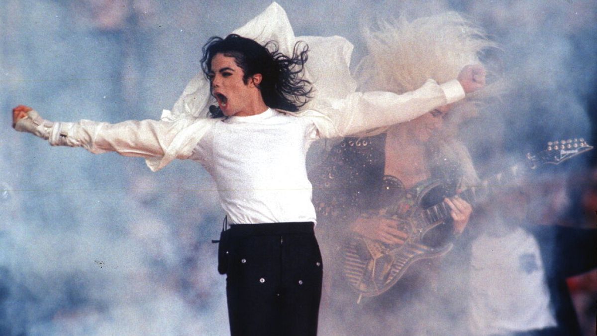 Sony Music Group reportedly buys half of Michael Jackson’s catalogue for $600 million thumbnail
