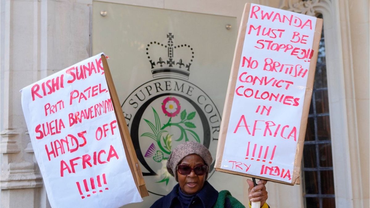 اعتراض به اعزام پناهجویان حاضر در بریتانیا به رواندا