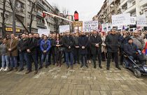 Koszovói szerb tüntetők Mitrovicában