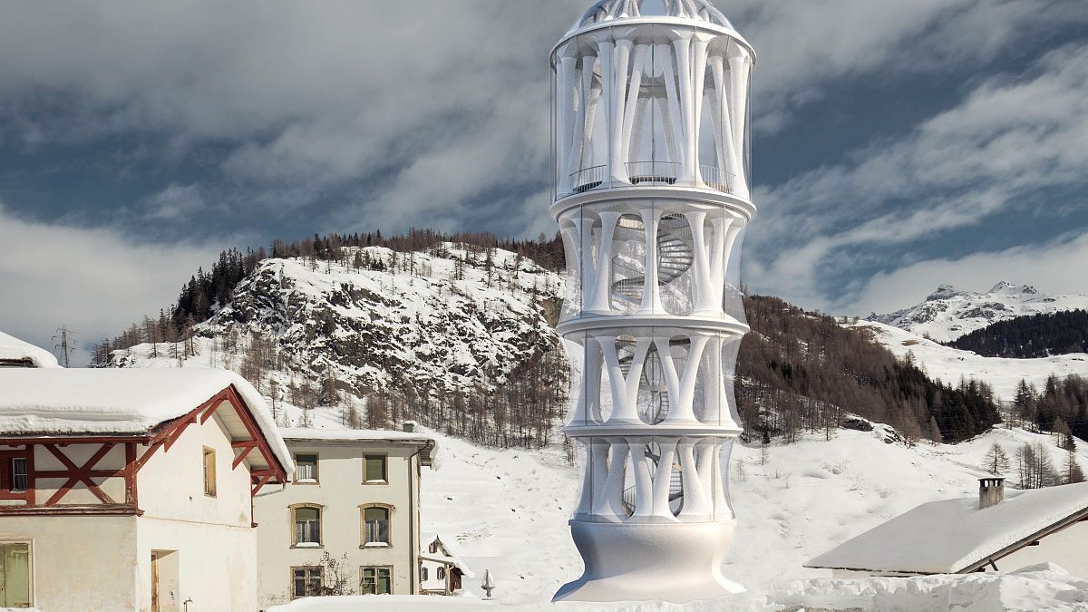 D'une hauteur de 30 mètres, le "Tor Alva" est en cours de construction dans le village de montagne suisse de Mulegns. Une fois achevée, elle sera la plus haute structure imprimée en 3D au monde.