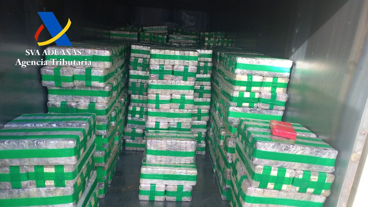Spanish police seize eight tonnes of cocaine hidden in fake power generator thumbnail