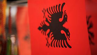 ¿En qué fase se encuentra el proceso de adhesión de Albania a la Unión Europea?