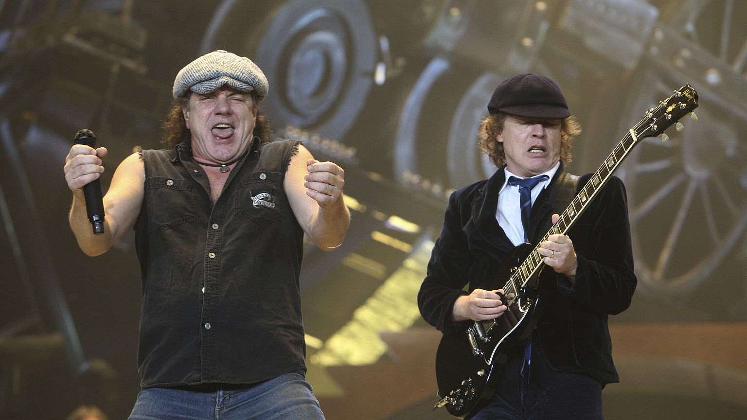 AC/DC return to Europe for first tour in eight years | Euronews
