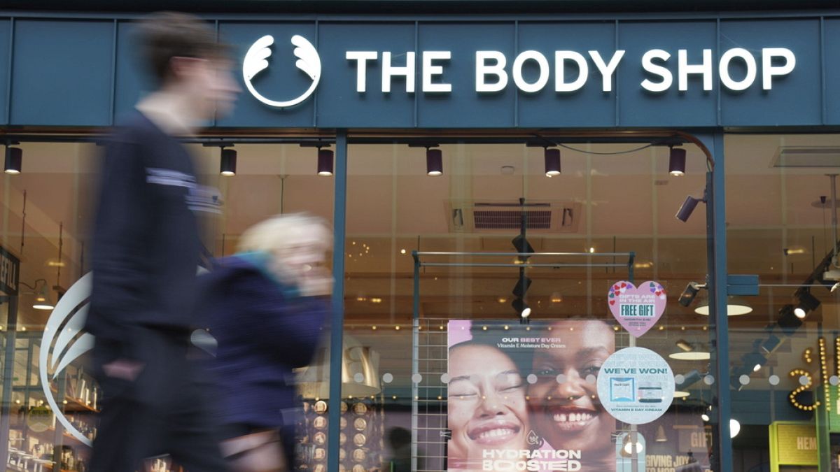 The Body Shop goes into administration, with hundreds of UK jobs at risk thumbnail