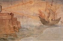 اثر هنری از آینه ارشمیدس برای سوزاندن کشتی های رومی، نقاشی از جولیو پاریجی، ۱۵۹۹ میلادی