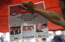 Stimmzettel bei den Präsidentschaftswahlen in Indonesien. 