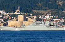 ARCHÍV: a Cézár Kunikov a Dardanellák-szoroson útban a Földközi-tenger felé 2015. október 4-én, 