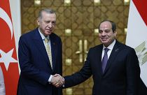 Erdoğan ve Sisi ile bir araya geldi