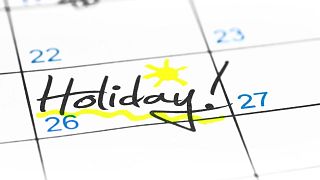Si combina sus vacaciones anuales con los días festivos, puede aprovechar al máximo su tiempo de descanso.