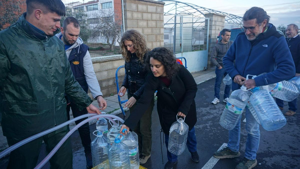 'I feel abandoned': These Spanish towns haven't had clean tap water for 10 months thumbnail