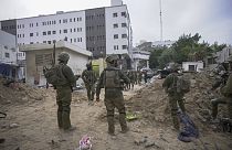İsrail ordusu Han Yunus'ta bölgenin ana hastanesine baskın düzenledi