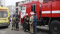 رجال الإطفاء وعمال الإنقاذ في بيلغورود، روسيا